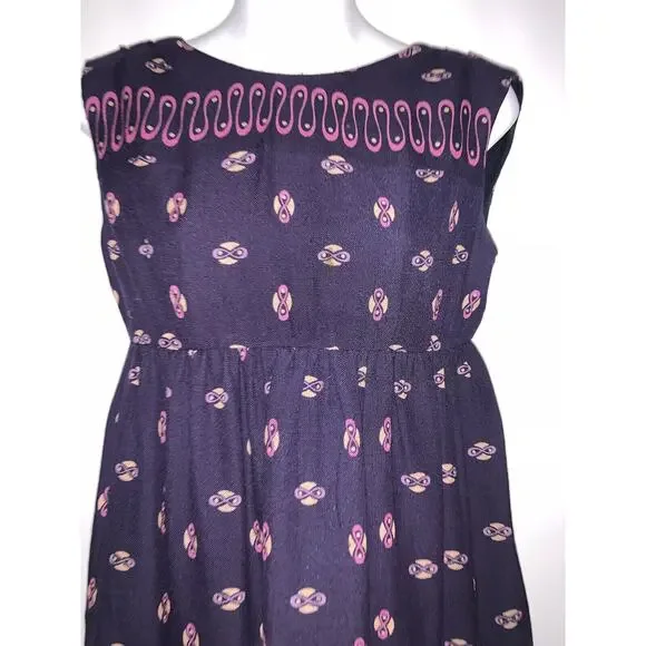Anna Sui Smocked Cottage-core Purple Dress W/ Pockets Size 2 - Picture 2 of 9
